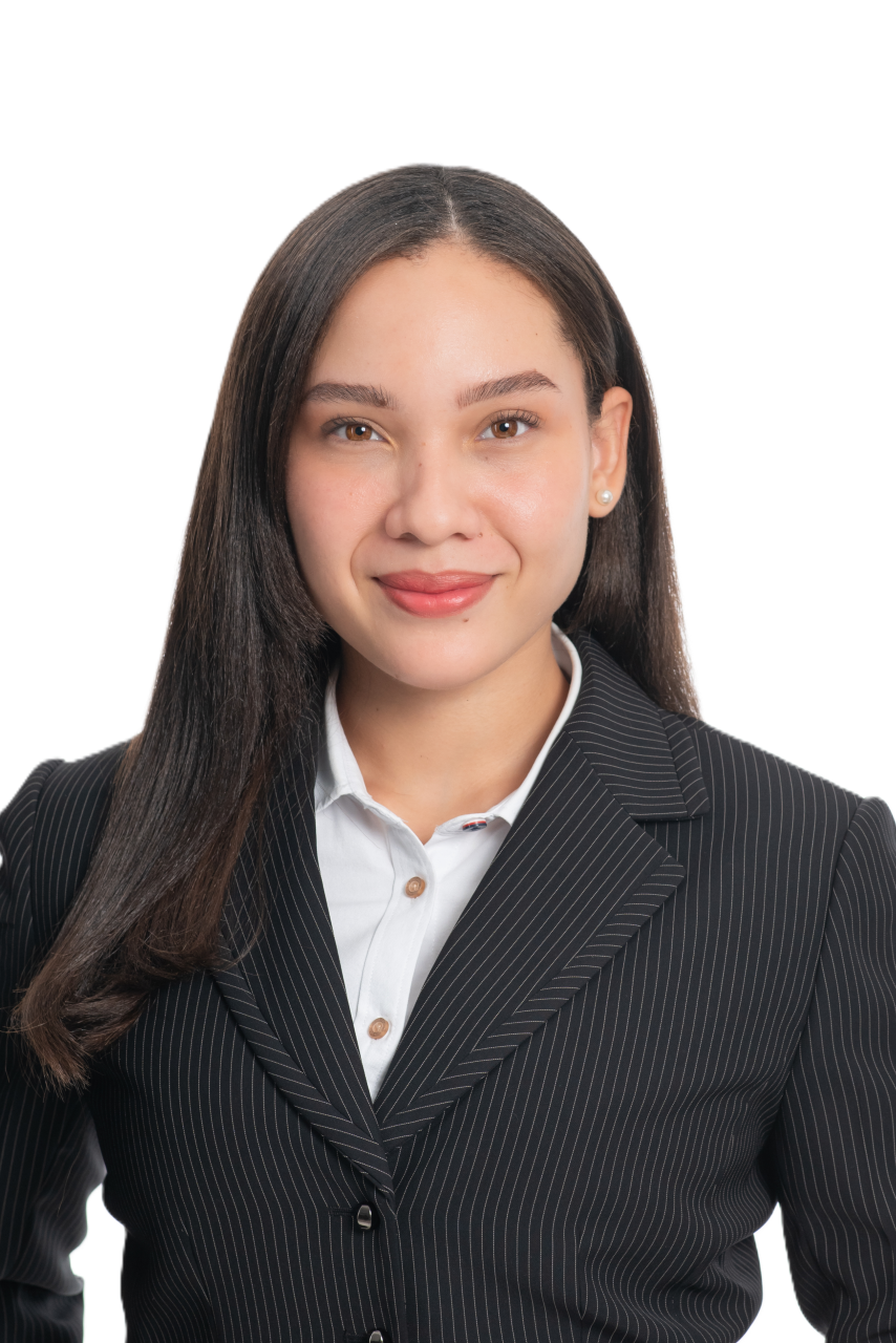 Emily Canto - Abogada Jr.